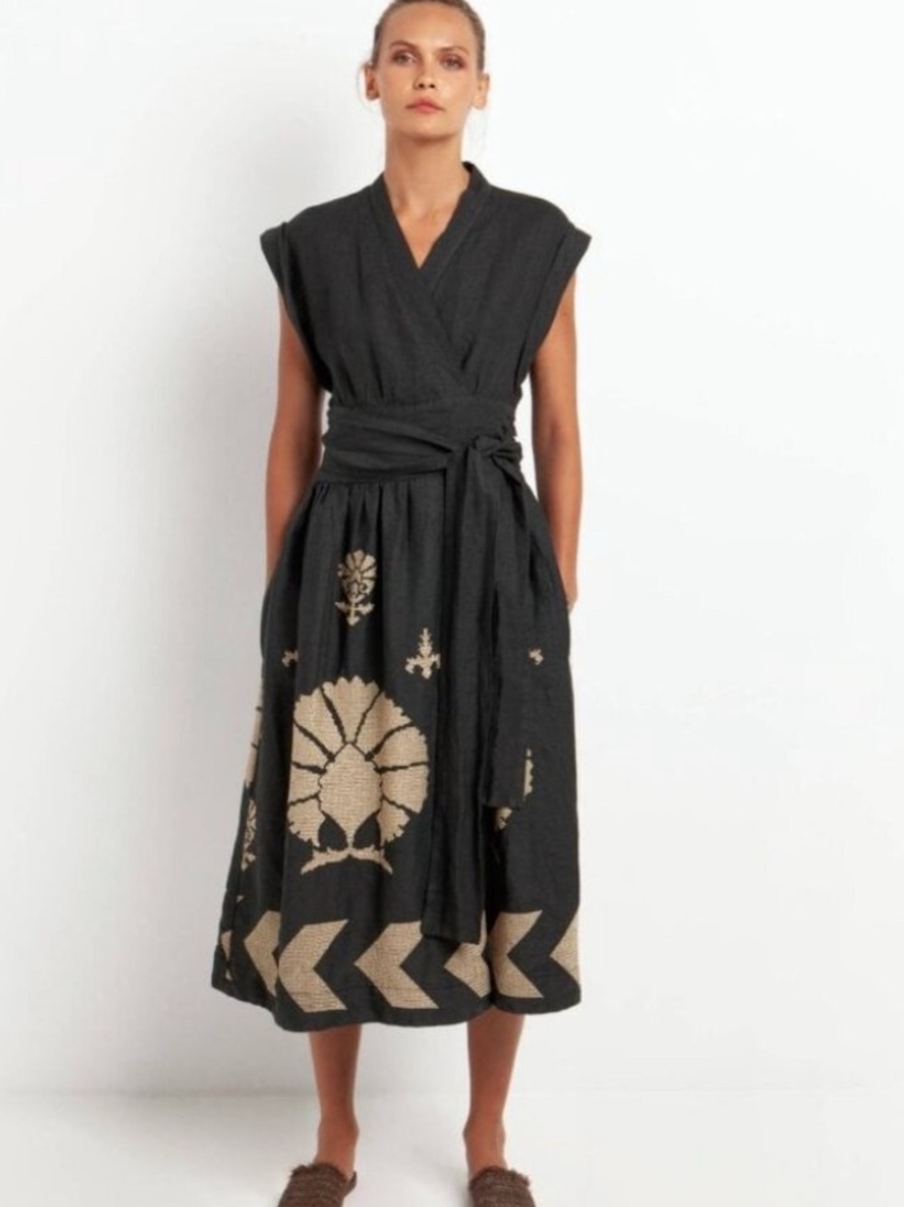 Greek Archaic Kori Dress 100% Linen fabric- Embroidered Peacock, OS